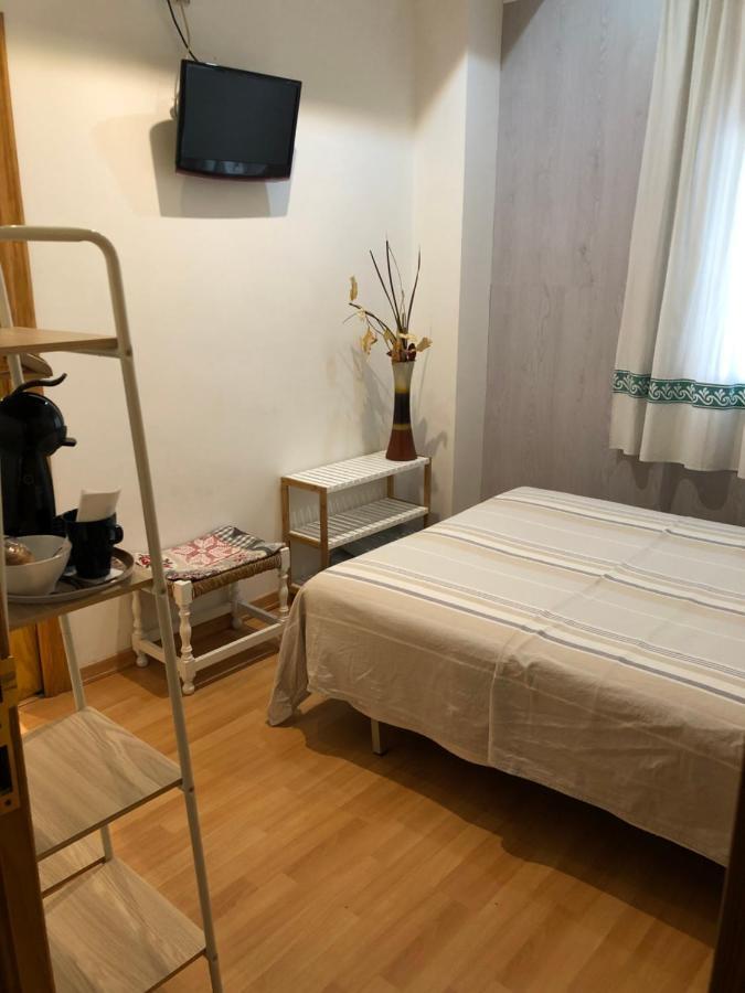 Hostal Escartin Sabiñánigo Екстериор снимка