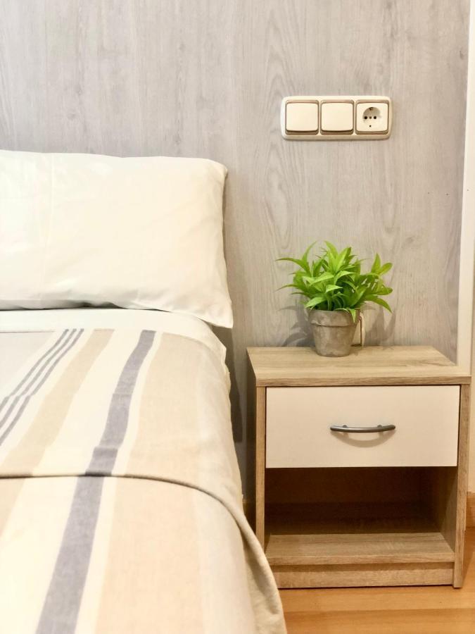 Hostal Escartin Sabiñánigo Екстериор снимка